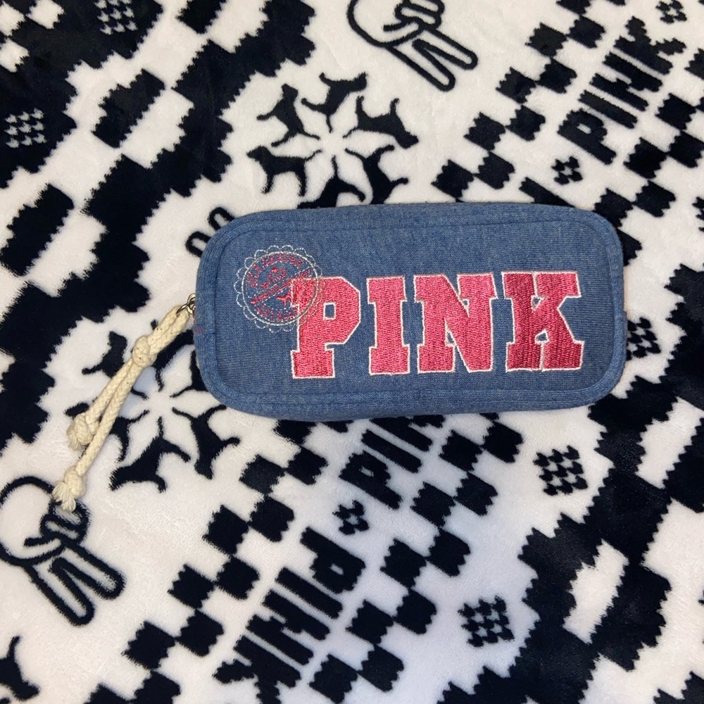 🛑 TRADED 🛑 Rare/htf vintage Victoria Secret Pink Pouch